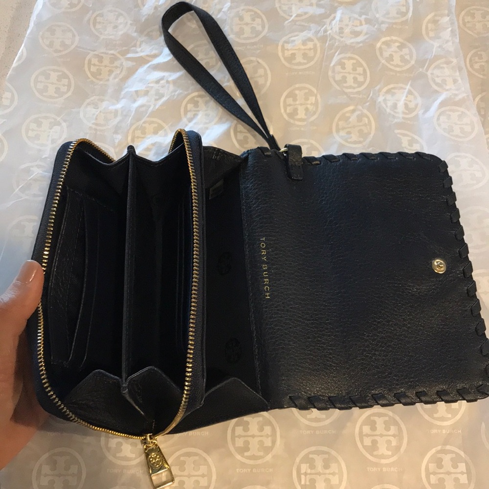 Wristlet - Picture 5 of 6